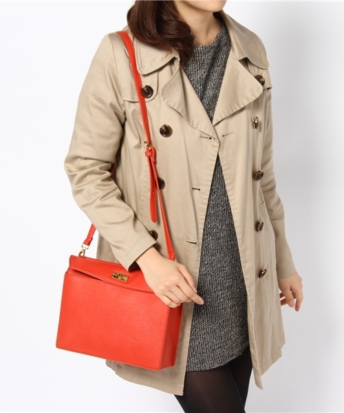 BEAUTY&YOUTH UNITED ARROWS（ビューティーアンドユースユナイテッドアローズ）の「BYMC スクエアフォールド 2WAYショルダーバッグ◆（ショルダーバッグ・レディース・オレンジ/ネイビー/オフホワイト/ブラック/ナチュラル/レッド/イエロー・フリー）」の18枚目の写真