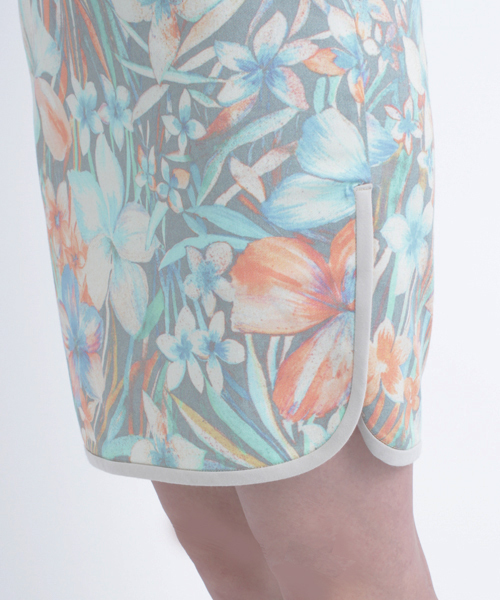 SILAS(サイラス)の「FLOWER TIGHT SKIRT(スカート・レディース・ピンク/オレンジ・MEDIUM/SMALL)」の5枚目の写真