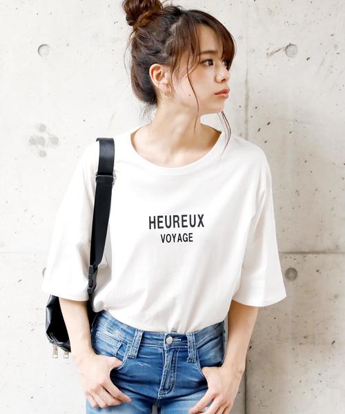 Bifrost(ビフレスト)の「BIG ロゴTシャツ(Tシャツ/カットソー・レディース・ブラック/ベージュ/オフホワイト/グリーン/杢グレー・FREE)」の2枚目の写真