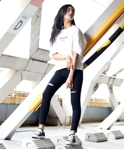 Bifrost(ビフレスト)の「BIG ロゴTシャツ(Tシャツ/カットソー・レディース・ブラック/ベージュ/オフホワイト/グリーン/杢グレー・FREE)」の17枚目の写真