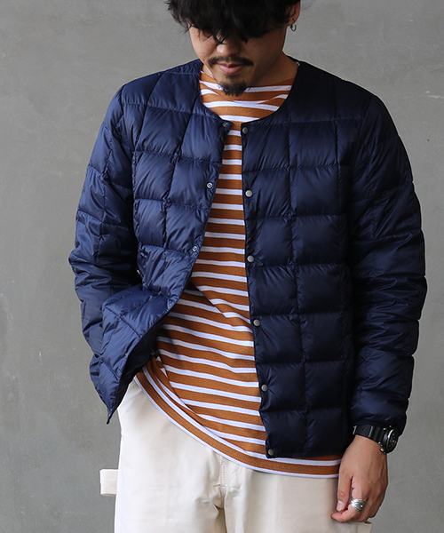 TAION（タイオン）の「[TAION/タイオン] クルーネックボタンインナーダウンジャケット（ダウンジャケット/コート・メンズ・ブラック/ベージュ/ネイビー/グレー/オフホワイト/オリーブ・M/L/XL）」の6枚目の写真