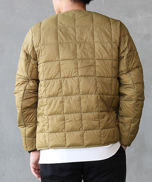 TAION（タイオン）の「[TAION/タイオン] クルーネックボタンインナーダウンジャケット（ダウンジャケット/コート・メンズ・ブラック/ベージュ/ネイビー/グレー/オフホワイト/オリーブ・M/L/XL）」の8枚目の写真