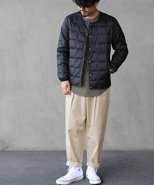 TAION（タイオン）の「[TAION/タイオン] クルーネックボタンインナーダウンジャケット（ダウンジャケット/コート・メンズ・ブラック/ベージュ/ネイビー/グレー/オフホワイト/オリーブ・M/L/XL）」の11枚目の写真