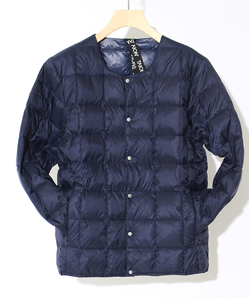 TAION（タイオン）の「[TAION/タイオン] クルーネックボタンインナーダウンジャケット（ダウンジャケット/コート・メンズ・ブラック/ベージュ/ネイビー/グレー/オフホワイト/オリーブ・M/L/XL）」の15枚目の写真