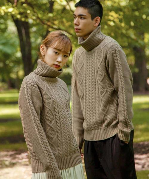 ZIP FIVE(ジップファイブ)の「タートルケーブルニットセーター(ニット/セーター・レディース・ブラック/ダークグリーン/ベージュ/ネイビー/ブラウン/グレー/オフホワイト/オリーブ/カーキ/アイボリー/モカ/ブルー/キャメル/スモークピンク/ワイン/オレンジ/マスタード・SMALL/MEDIUM/LARGE/X-LARGE)」の7枚目の写真