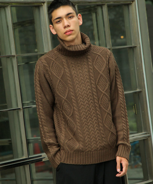 ZIP FIVE(ジップファイブ)の「タートルケーブルニットセーター(ニット/セーター・レディース・ブラック/ダークグリーン/ベージュ/ネイビー/ブラウン/グレー/オフホワイト/オリーブ/カーキ/アイボリー/モカ/ブルー/キャメル/スモークピンク/ワイン/オレンジ/マスタード・SMALL/MEDIUM/LARGE/X-LARGE)」の5枚目の写真