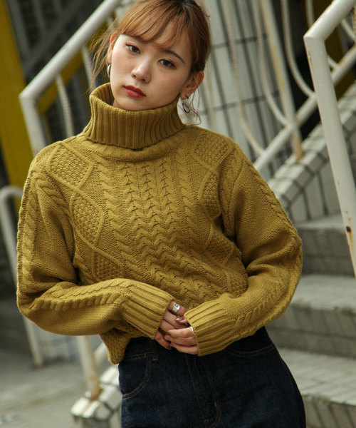 ZIP FIVE(ジップファイブ)の「タートルケーブルニットセーター(ニット/セーター・レディース・ブラック/ダークグリーン/ベージュ/ネイビー/ブラウン/グレー/オフホワイト/オリーブ/カーキ/アイボリー/モカ/ブルー/キャメル/スモークピンク/ワイン/オレンジ/マスタード・SMALL/MEDIUM/LARGE/X-LARGE)」の13枚目の写真