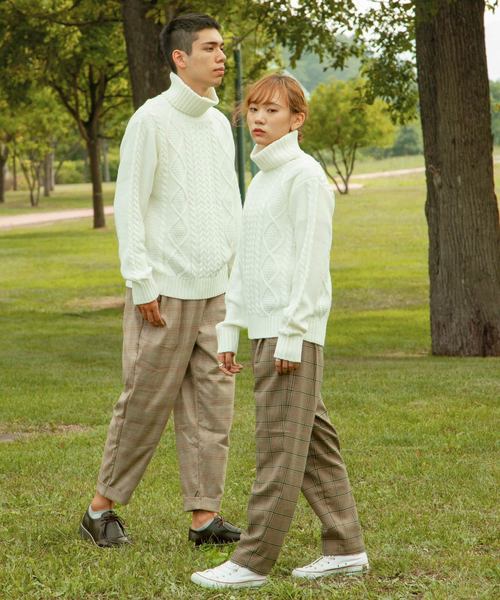 ZIP FIVE(ジップファイブ)の「タートルケーブルニットセーター(ニット/セーター・レディース・ブラック/ダークグリーン/ベージュ/ネイビー/ブラウン/グレー/オフホワイト/オリーブ/カーキ/アイボリー/モカ/ブルー/キャメル/スモークピンク/ワイン/オレンジ/マスタード・SMALL/MEDIUM/LARGE/X-LARGE)」の18枚目の写真