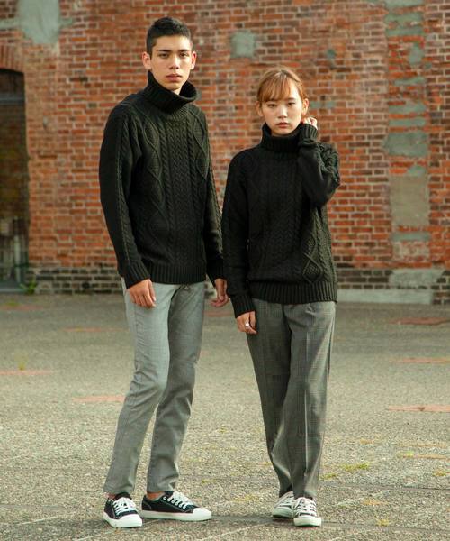 ZIP FIVE(ジップファイブ)の「タートルケーブルニットセーター(ニット/セーター・レディース・ブラック/ダークグリーン/ベージュ/ネイビー/ブラウン/グレー/オフホワイト/オリーブ/カーキ/アイボリー/モカ/ブルー/キャメル/スモークピンク/ワイン/オレンジ/マスタード・SMALL/MEDIUM/LARGE/X-LARGE)」の20枚目の写真