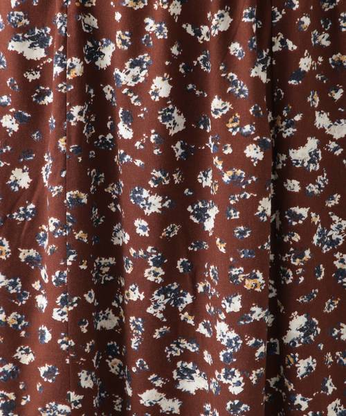 studio CLIP（スタディオクリップ）の「《days》フラワープリントスカート（スカート・レディース・ブラウン/ブラック/パープル・LARGE/MEDIUM）」の4枚目の写真