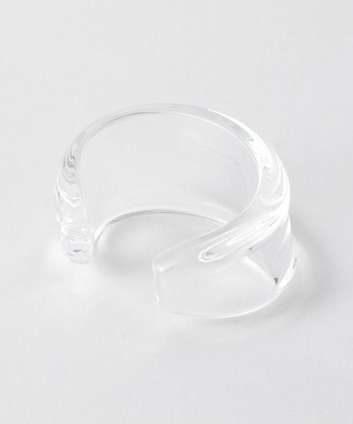 BEAUTY&YOUTH UNITED ARROWS（ビューティーアンドユースユナイテッドアローズ）の「BY クリアビッグバングル（バングル/リストバンド・レディース・ホワイト・FREE）」の2枚目の写真