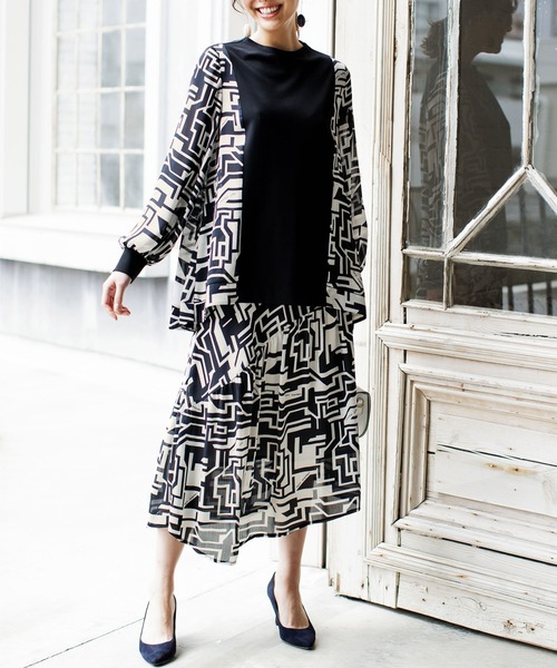 RANAN（ラナン）の「幾何柄アシメトリースカート（スカート・レディース・ブラック系その他/グリーン系その他・64/67/70/61/73）」の3枚目の写真