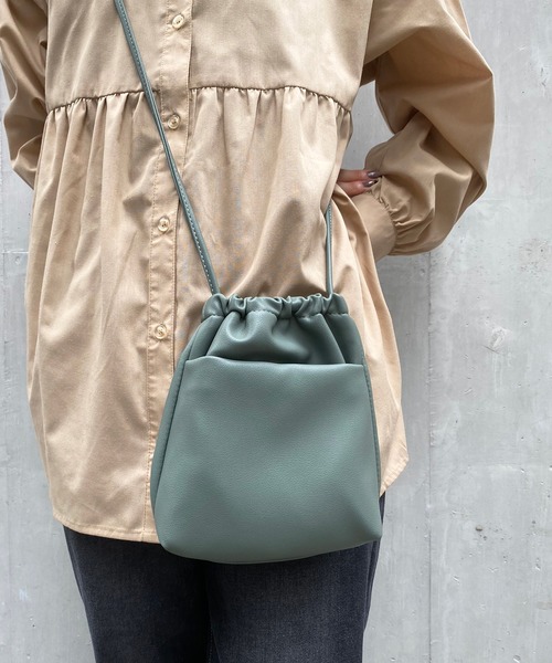 prose verse(プロズヴェール)の「エコレザー巾着ミニショルダーバッグ(トートバッグ・レディース・ブラウン/ブルー/ブラック・フリ-)」の10枚目の写真