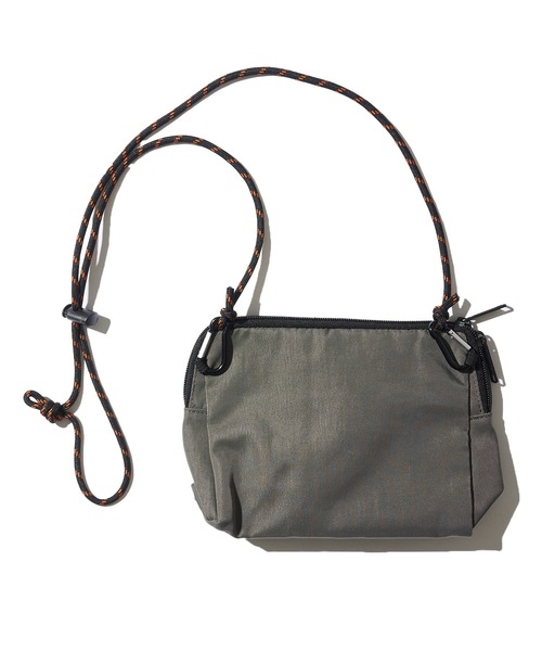 UNIVERSAL OVERALL(ユニバーサルオーバーオール)の「【UNIVERSAL OVERALL】デルタサコッチ(ショルダーバッグ・メンズ・カーキ/ブラック/ベージュ/グリーン/その他/グレイッシュブルー/チャコールグレー/アイボリー/オレンジ/ネイビー/ライトグリーン・FREE)」の15枚目の写真