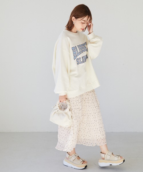 Heather（ヘザー）の「カレッジロゴスウェット_934961（スウェット・レディース・ホワイト/ブラック/ブルー系その他/ベージュ・FREE）」の22枚目の写真