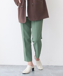 ハイウエストタックテーパードパンツ