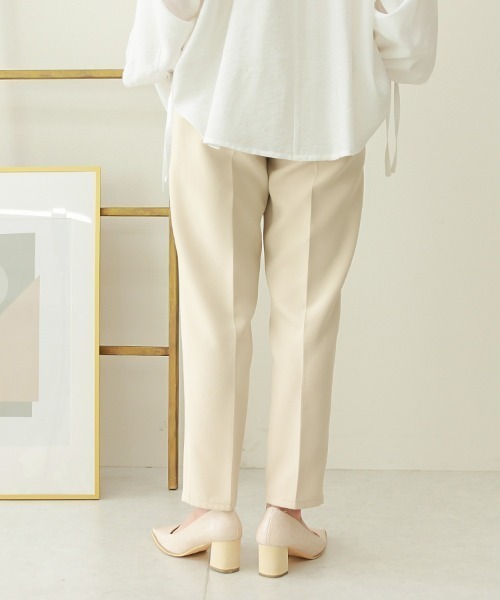 Social GIRL（ソーシャルガール）の「ハイウエストタックテーパードパンツ（スラックス・レディース・ブラック/サックスブルー/ピンク/サンドベージュ/ブルーグリーン・M/L）」の15枚目の写真