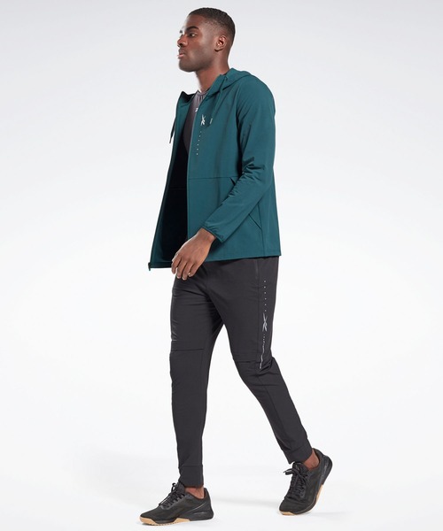 Reebok(リーボック)の「パフォーマンス トラックパンツ / Performance Track Pants(その他パンツ・メンズ・ブラック・SMALL/MEDIUM/LARGE/X-LARGE/XX-LARGE/X-SMALL)」の4枚目の写真
