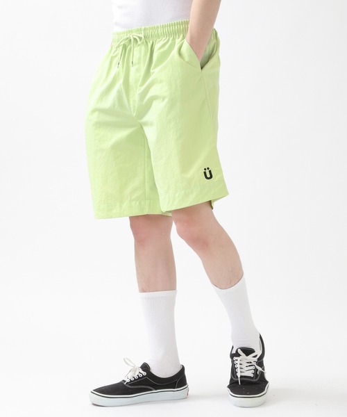 ISTKUNST(イストクンスト)の「ISTKUNST/U LOGO NYLON ショートパンツ 2940848(その他パンツ・レディース・ライトパープル/ブラック/ライトイエロー・MEDIUM/LARGE)」の1枚目の写真