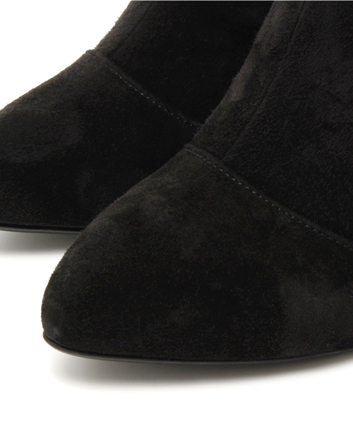 STUDIOUS(ステュディオス)の「バックベルト付ショートブーティ(ブーツ・レディース・ブラック/ベージュ・SMALL/LARGE/MEDIUM)」の7枚目の写真