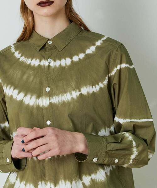 FRAPBOIS（フラボア）の「タタディー シャツ（シャツ/ブラウス・レディース・ブラック/グリーン・1/2）」の6枚目の写真