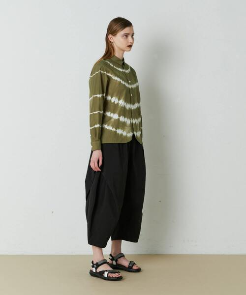 FRAPBOIS（フラボア）の「タタディー シャツ（シャツ/ブラウス・レディース・ブラック/グリーン・1/2）」の9枚目の写真