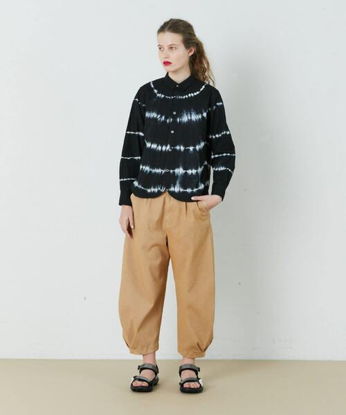 FRAPBOIS（フラボア）の「タタディー シャツ（シャツ/ブラウス・レディース・ブラック/グリーン・1/2）」の11枚目の写真