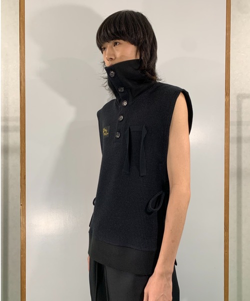 SYU.HOMME/FEMM(シュウ)の「SYU.HOMME/FEMM/シュウ/オム/フェム/Hi-neck parts(パーカー・メンズ・ブラック/ライトグレー/オフホワイト・1/2)」の4枚目の写真