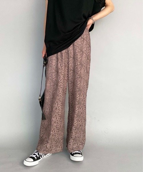 PICCIN(ピッチン)の「フラワーレースパンツ(その他パンツ・レディース・オフホワイト/モカ・M)」の1枚目の写真