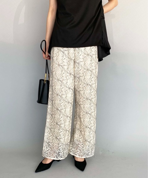 PICCIN(ピッチン)の「フラワーレースパンツ(その他パンツ・レディース・オフホワイト/モカ・M)」の5枚目の写真
