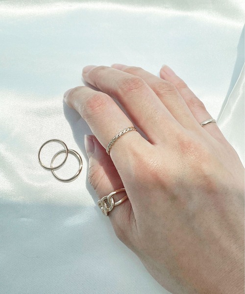 PairPair(ペアペア)の「5点セットリング(リング・レディース・シルバー/ゴールド・FREE)」の4枚目の写真
