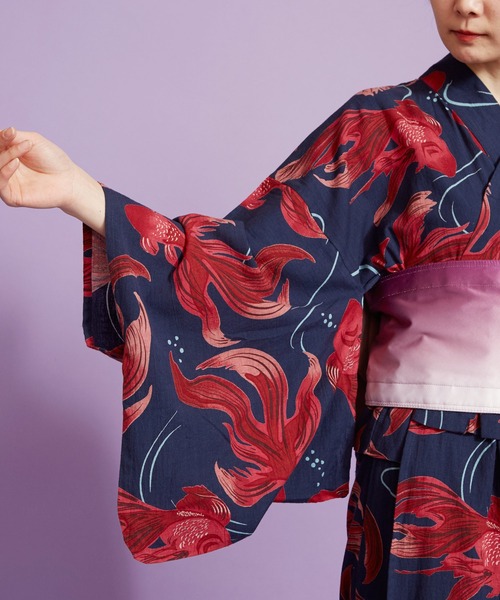 カヤ（カヤ）の「【カヤ】手捺染 対丈浴衣 金魚（浴衣・レディース・ネイビー・FREE）」の8枚目の写真