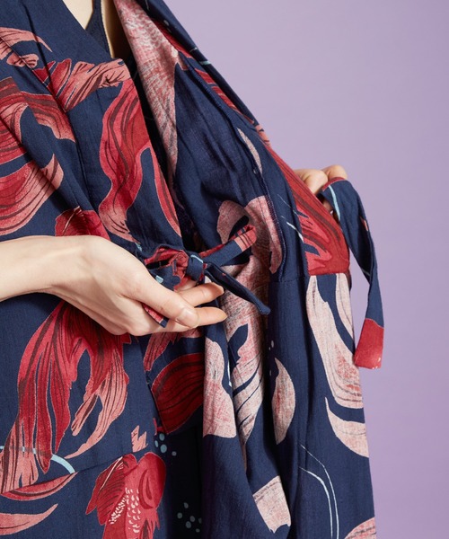カヤ（カヤ）の「【カヤ】手捺染 対丈浴衣 金魚（浴衣・レディース・ネイビー・FREE）」の9枚目の写真