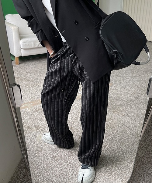 MASONPRINCE(メイソンプリンス)の「【MASONPRINCE】Black stripes straight barrel slacks XXK4022(スラックス・メンズ・ブラック・XL/S/L/M)」の6枚目の写真