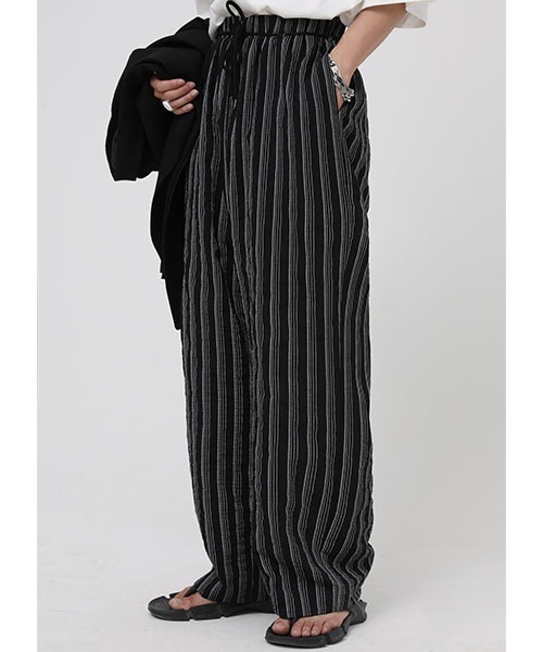 MASONPRINCE(メイソンプリンス)の「【MASONPRINCE】Black stripes straight barrel slacks XXK4022(スラックス・メンズ・ブラック・XL/S/L/M)」の15枚目の写真