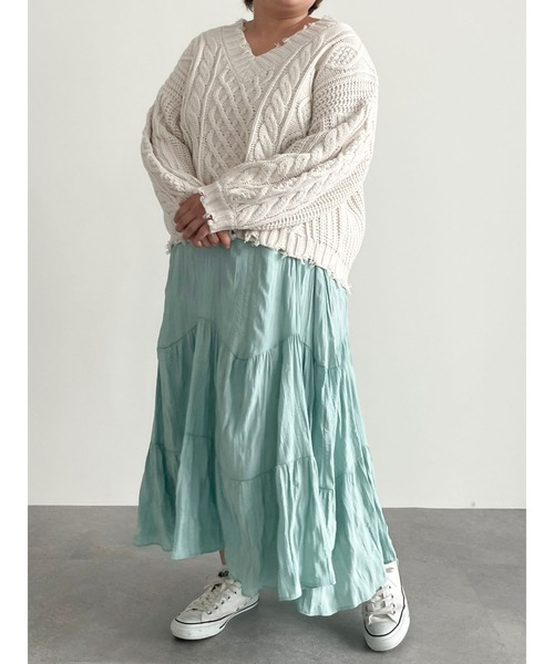 SLURR（スラ―）の「【大きいサイズ】ダメージケーブルショート丈ニット（ニット/セーター・レディース・ライトブルー/オフホワイト/ラベンダー・L）」の5枚目の写真