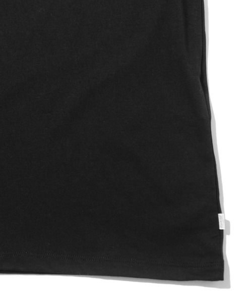 Levi's(リーバイス)の「Levi's/リーバイス THE PERFECT TEE CUSTOMIZATION TEE BLACK(Tシャツ/カットソー・レディース・ブラック・M/L/XS/S)」の3枚目の写真