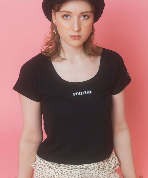 MAJESTIC LEGON（マジェスティックレゴン）の「ワンポイントモチーフTee（Tシャツ/カットソー・レディース・ブラック/ピンク/アイボリー・MEDIUM/SMALL）」の19枚目の写真