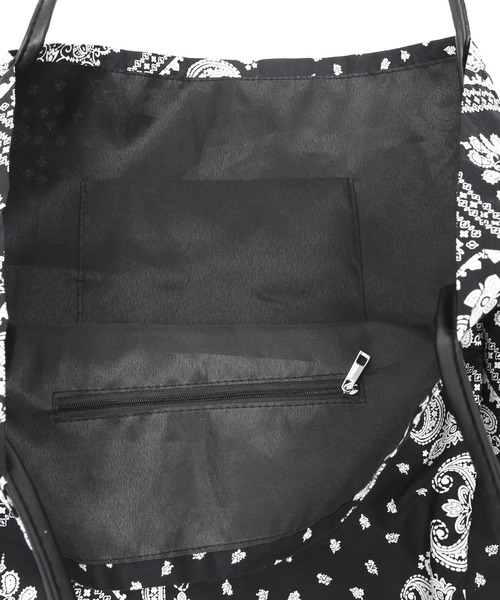Figments（フィグメンツ）の「バンダナ柄ビッグトートバッグ（トートバッグ・レディース・ブラック・FREE）」の8枚目の写真