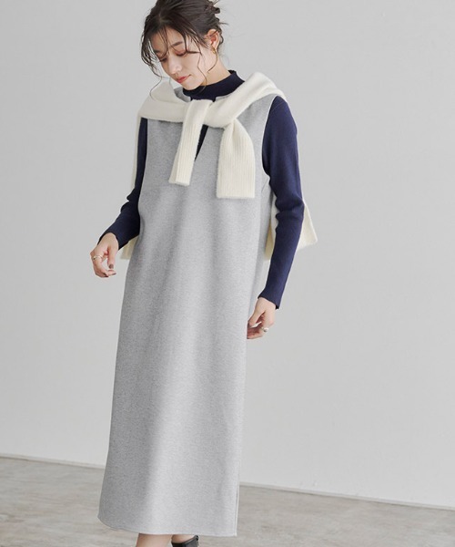 Pierrot（ピエロ）の「ウールタッチVネックジャンパースカート（ジャンパースカート・レディース・ダークブラウン/グレイッシュベージュ/キャメル/チャコール/モカ/ブラック/ネイビー/ライトグレー/アイボリー/ライトベージュ・M/L）」の3枚目の写真