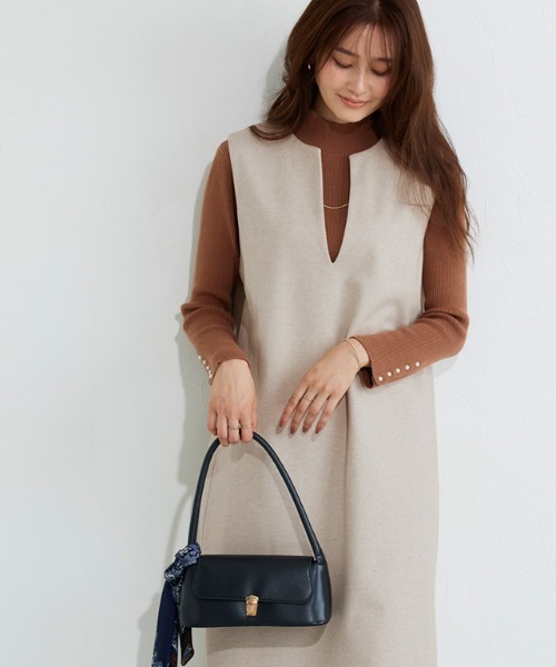 Pierrot（ピエロ）の「ウールタッチVネックジャンパースカート