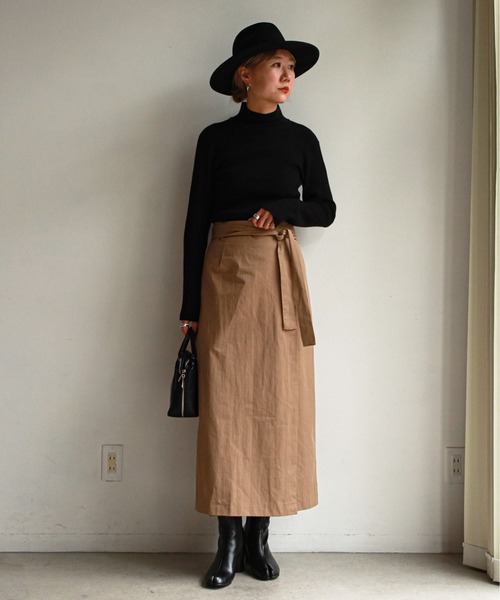 feepur（フェピュール）の「《ウォッシャブル》ベーシックハイネックリブニット（ニット/セーター・レディース・ミント/ピンクベージュ/ベージュ/チャコールグレー/ブルー/ブラック/オフホワイト・MEDIUM）」の14枚目の写真