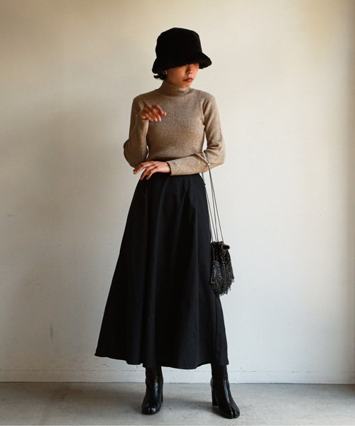 feepur（フェピュール）の「《ウォッシャブル》ベーシックハイネックリブニット（ニット/セーター・レディース・ミント/ピンクベージュ/ベージュ/チャコールグレー/ブルー/ブラック/オフホワイト・MEDIUM）」の18枚目の写真