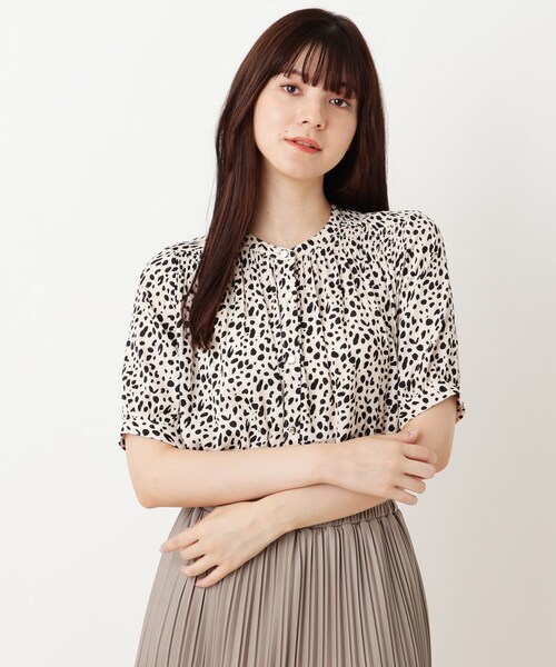 DRESKIP（ドレスキップ）の「◆サテンシャーリングブラウス（シャツ/ブラウス・レディース・オフホワイト/ホワイト系3/ライトパープル/ブラック/グレー系その他・03/04/02）」の3枚目の写真