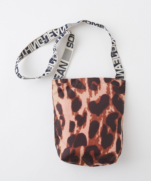 SOMETHING（サムシング）の「【SOMETHING/サムシング】TOKYO SOME GIRLS BODY POUCH（ショルダーバッグ・レディース・ブラウン・FREE）」の5枚目の写真