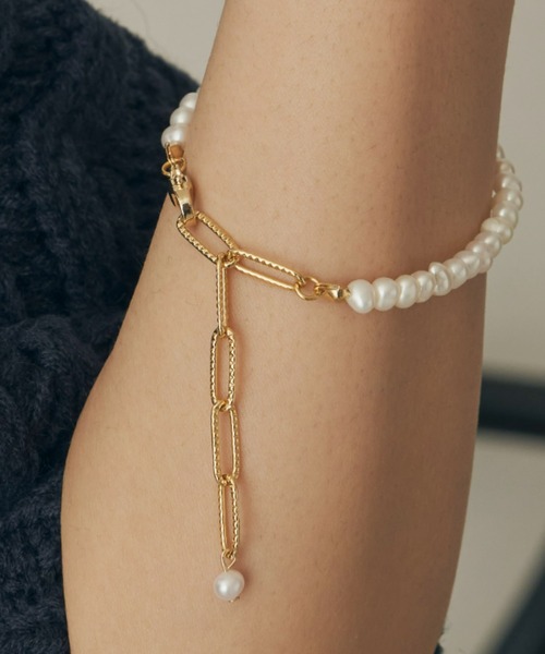 Auntie Rosa Holiday(アンティローザホリデー)の「淡水パールブレスレット(ブレスレット・レディース・ゴールド・FREE)」の2枚目の写真