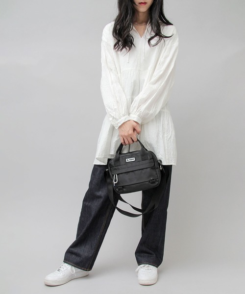 moz（モズ）の「moz / モズ / 撥水加工 ポリエステル 横型 ミニショルダー / カラビナ付き（ショルダーバッグ・レディース・ブラック・FREE）」の21枚目の写真