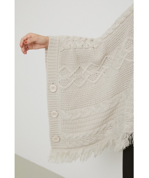 rienda（リエンダ）の「サイドカットフリンジポンチョトップス（ポンチョ・レディース・ブラック/ピンク/ライトベージュ・FREE）」の10枚目の写真