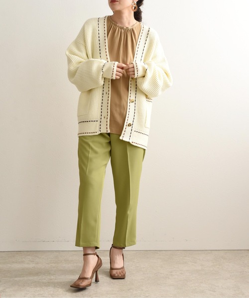 LHELBIE（レルビエ）の「ダブルステッチカーディガン（カーディガン/ボレロ・レディース・オフホワイト/ベージュ/ダークグレー・M）」の4枚目の写真