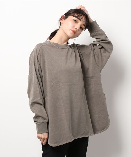 Samansa Mos2(サマンサ モスモス)の「ピグメント加工ゆるカットソー(Tシャツ/カットソー・レディース・オフホワイト/キナリ/ダークブラウン/ブルー/ベージュ/ボルドー・フリ-)」の9枚目の写真